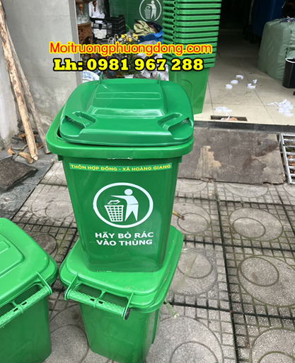 Thung-rac-30-L-mau-xanh.jpg