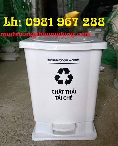Thung-rac-nhua-20l-y-te.jpg