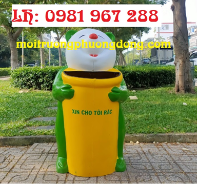 Thùng rác hình con gấu trúc