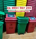 Thung-rac-60-l-mau-do.jpg
