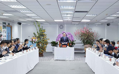 Chủ tịch Quốc hội Vương Đình Huệ: Vinatex cần quyết tâm nâng cao giá trị gia tăng của sản phẩm dệt may