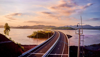 TẠI SAO QUẢNG NINH GIÀU?