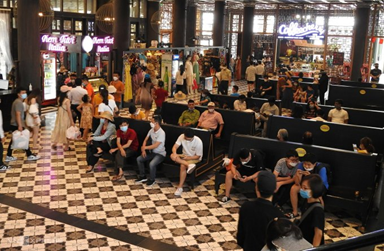 Hạ Long đông khách ngay ngày đầu nghỉ lễ