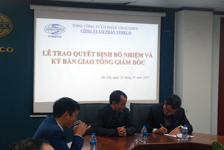 Lễ trao quyết định bổ nhiệm và ký bàn giao tổng giám đốc 2