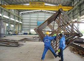 Cẩu tháp và các thiết bị nâng hạ 2