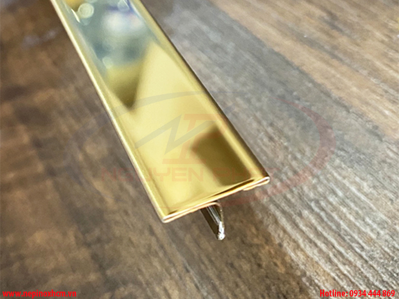 Nẹp inox chữ T tại Tổng kho nẹp Nguyên Phát