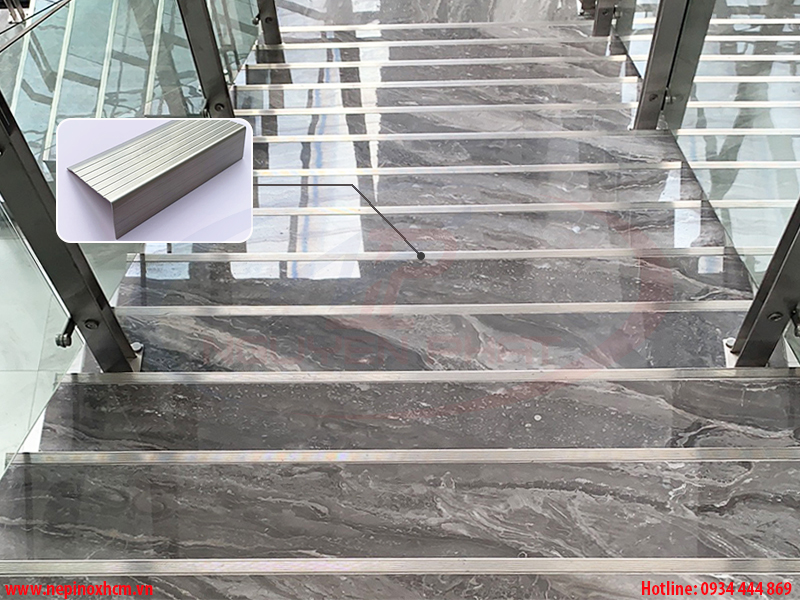 Ứng dụng của nẹp inox cầu thang