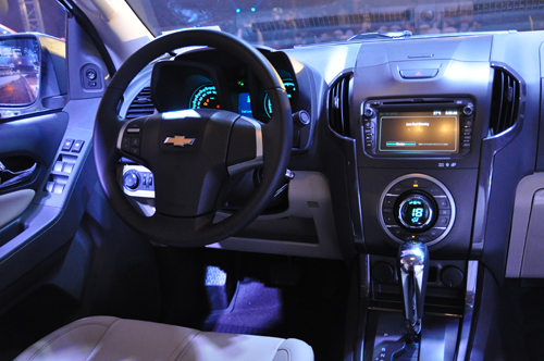 Chevrolet Colorado ra mắt phiên bản mới giá từ 600 Triệu 1