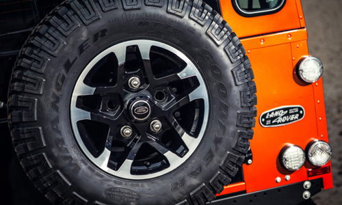 Chiếc Land Rover Defender phiên bản đặc biệt cuối cùng 3