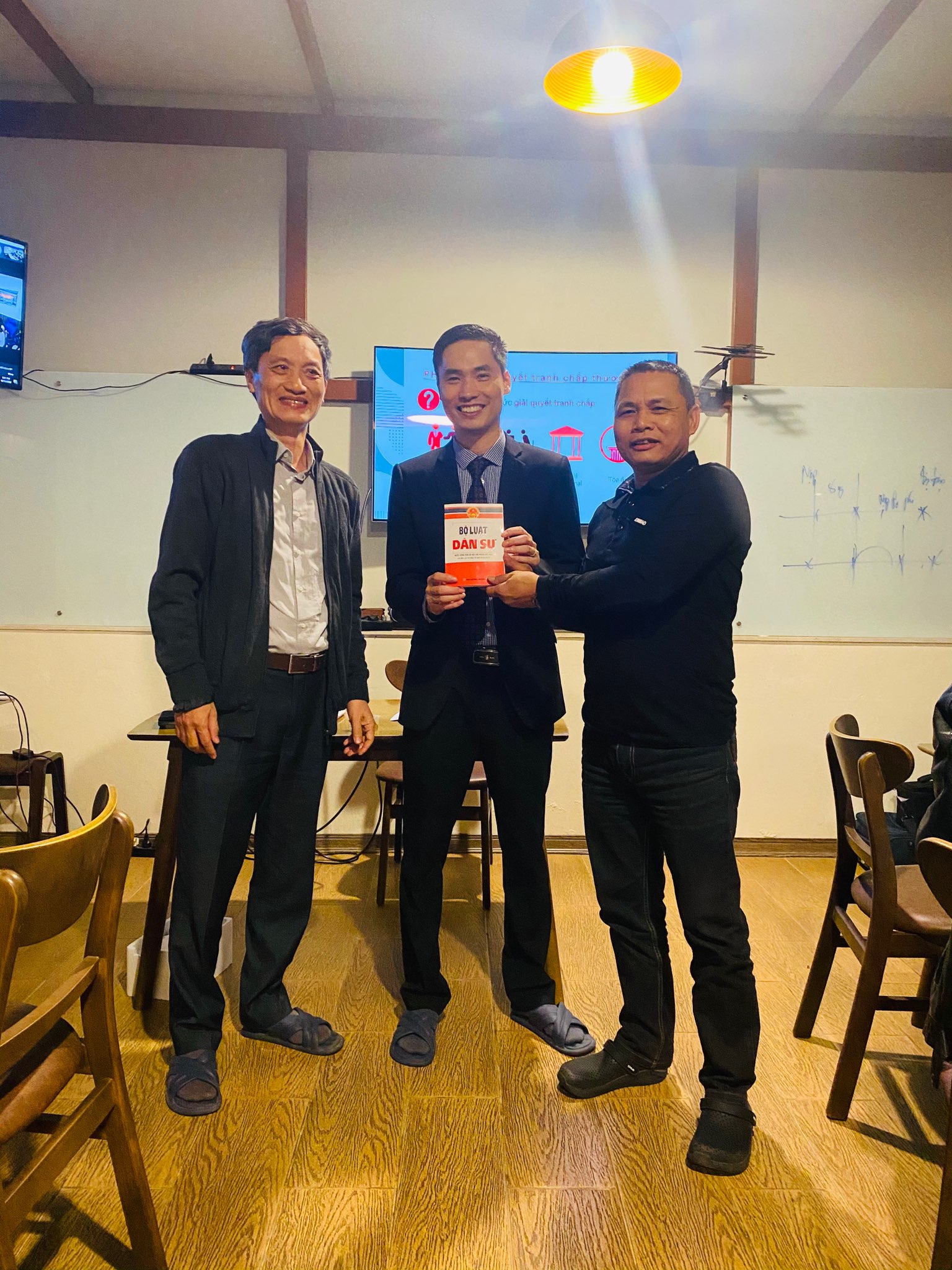 Nâng cao hiểu biết về pháp luật 2