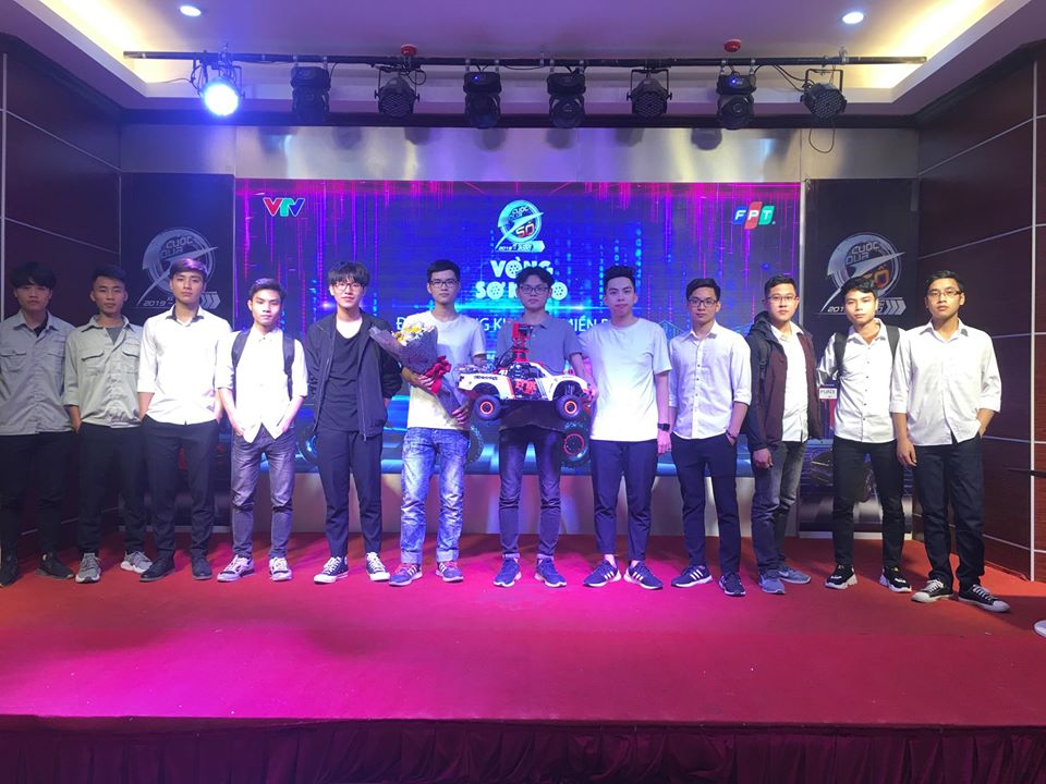 ĐỘI HaUI.NotTrashCar ĐẠT GIẢI NHÌ VÒNG SƠ LOẠI, GIÀNH QUYỀN BƯỚC VÀO VÒNG BÁN KẾT CUỘC ĐUA SỐ KHU VỰC MIỀN BẮC NĂM 2020