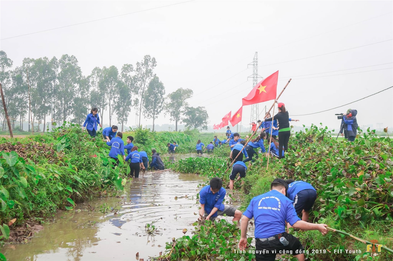 TUỔI TRẺ KHOA CÔNG NGHỆ THÔNG TIN TÌNH NGUYỆN VÌ CUỘC SỐNG CỘNG ĐỒNG 3