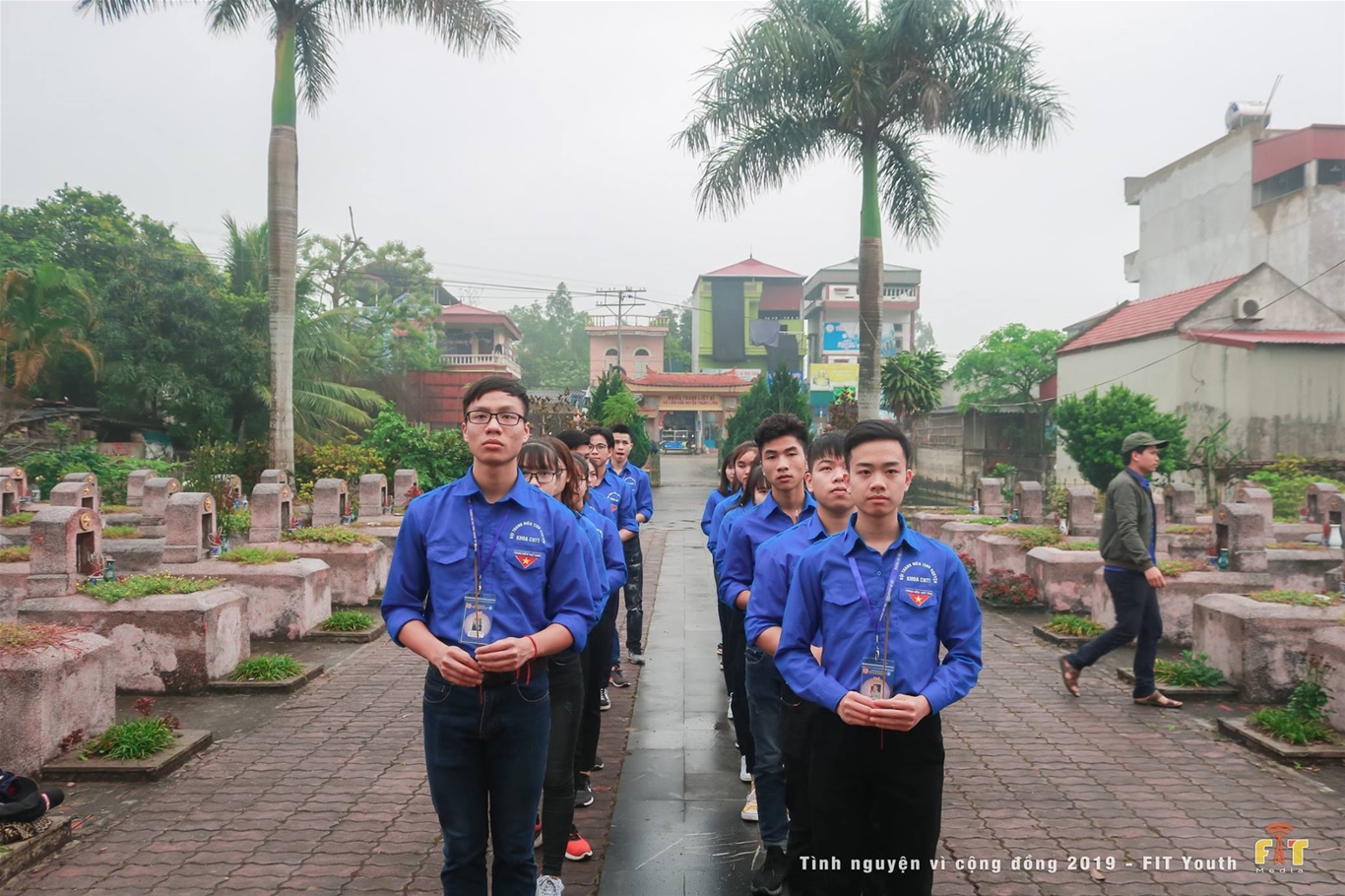 TUỔI TRẺ KHOA CÔNG NGHỆ THÔNG TIN TÌNH NGUYỆN VÌ CUỘC SỐNG CỘNG ĐỒNG