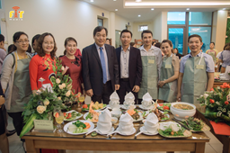 KHOA CÔNG NGHỆ THÔNG TIN ĐẠT GIẢI NHÌ TẠI HỘI THI CẮM HOA NGHỆ THUẬT & NẤU ĂN GIỎI NĂM 2020