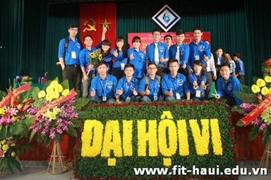 Tuổi trẻ Khoa CNTT chào mừng kỷ niệm 85 năm ngày thành lập đoàn tncs Hồ Chí Minh