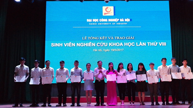 Lễ trao giải sinh viên nghiên cứu khoa học lần thứ VIII
