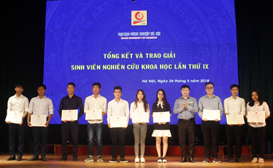 Lễ tổng kết và trao giải sinh viên nghiên cứu khoa học lần thứ IX 
