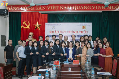 Đoàn chuyên gia đánh giá ngoài chương trình đào tạo đến khảo sát tại Khoa Công nghệ thông tin trường Đại học Công nghiệp Hà Nội