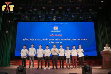 SINH VIÊN KHOA CÔNG NGHỆ THÔNG TIN ĐẠT GIẢI NHẤT NGHIÊN CỨU KHOA HỌC LẦN THỨ XI